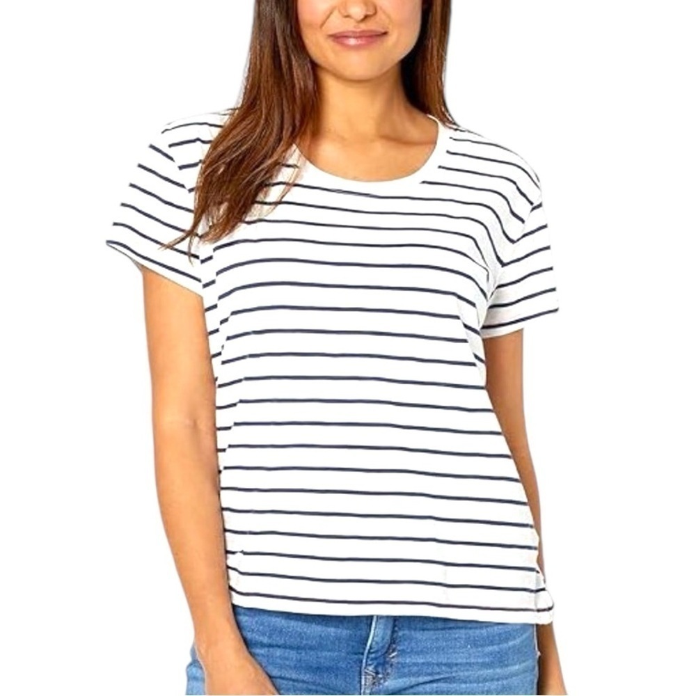 VINEYARD VINES, COTTON STRIPED SURF TEE. CREWNECK, SHORT SLEEVES. SIZE M